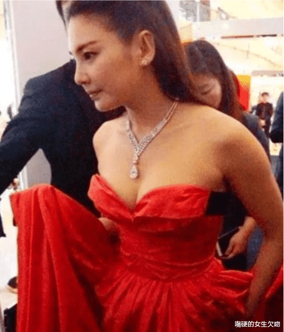 刘诗诗|张雨绮“真人”长啥样？当关掉美颜滤镜，终于相信大S老公的审美