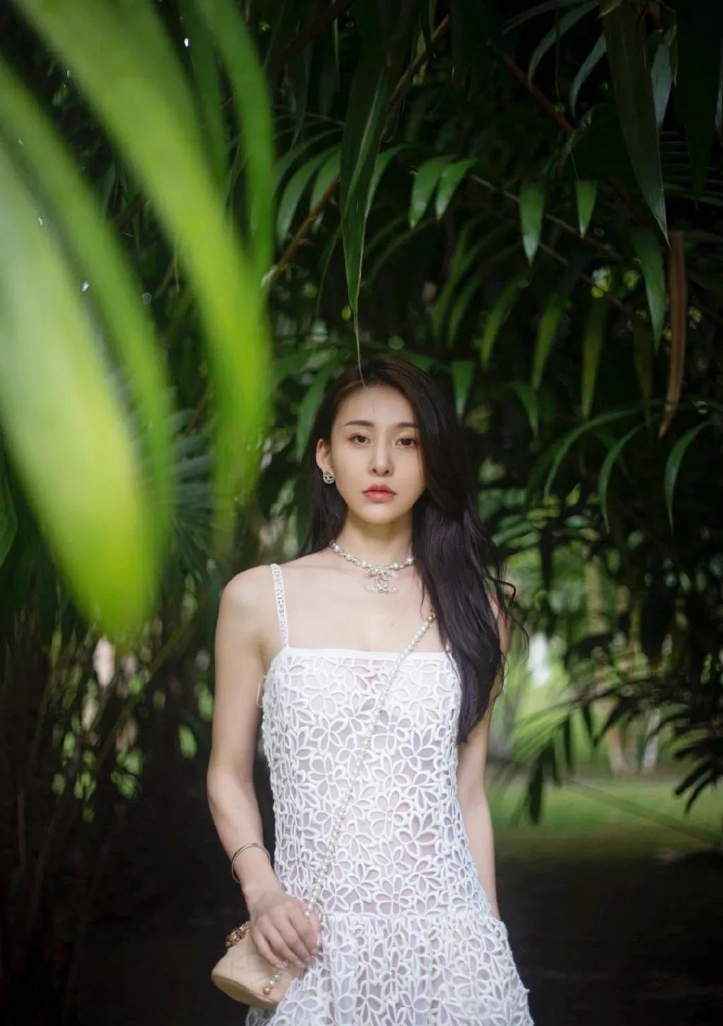 贾青|贾青，从歌手到演员的逆袭之路