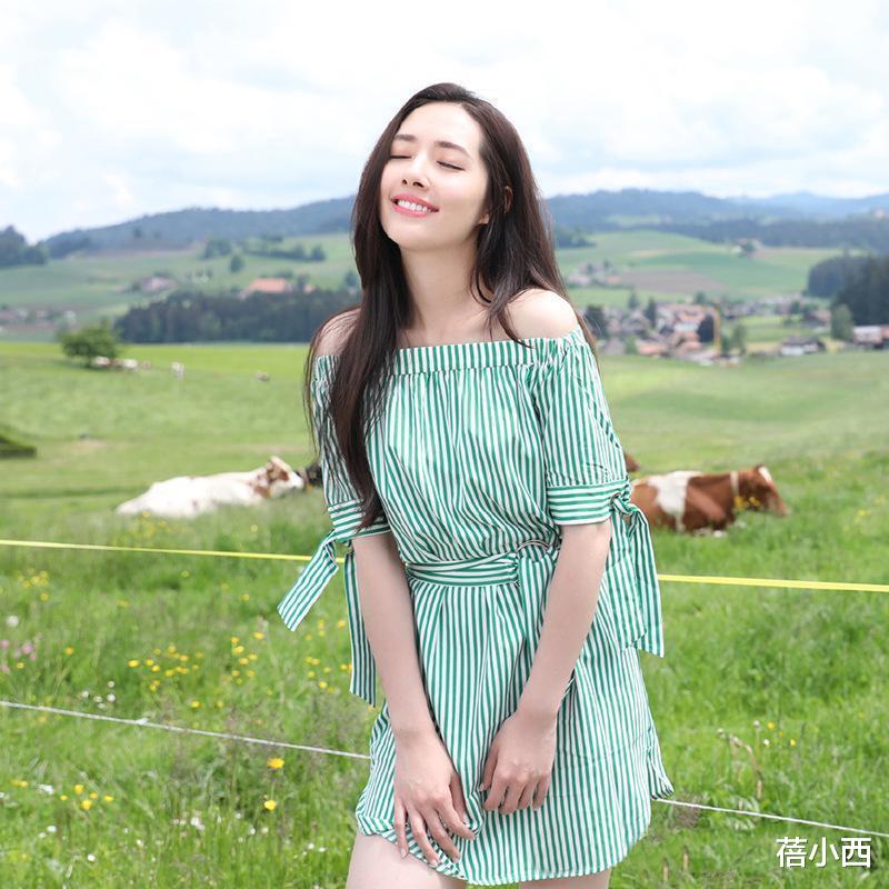 蓓小西|郭碧婷难怪能嫁入豪门，穿一字肩条纹裙凹造型，就轻松美出圈了