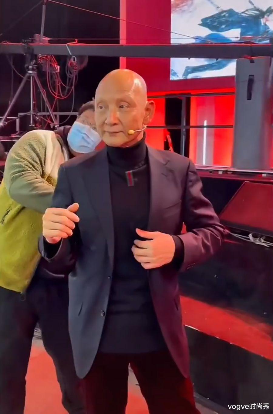 雪中悍刀行|《雪中悍刀行》：“韩貂寺”帅气亮相发布会，“青鸟”大方秀兵器