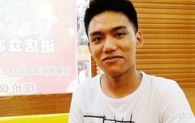 变形记9年后：吴宗宏上大学赚20万，易虎臣成老赖，风水轮流转