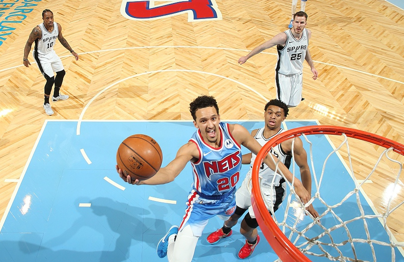 马刺队|10投4中,却只打29分钟!哈登复出后,杜兰特赢球太轻松