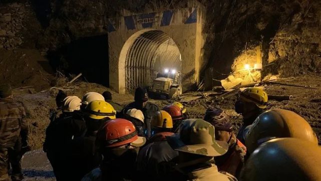 神鸟知讯TV 印度大兴土木致冰川断裂，却赖中国炸毁大坝？美媒：自作自受