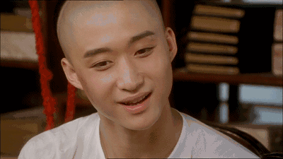 吴京|吴京亲手捧红的“白眼狼”,爆红后翻脸,网友:人品差就别混圈!