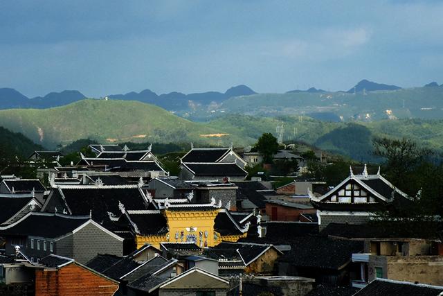 贵州 贵州被“遗忘”的养老小城,坐拥61处景区,被称为“避暑胜地”