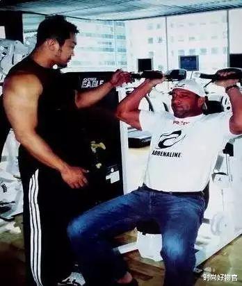 陈妙瑛|韩国美女艺正花,被大19岁肌肉大叔俘获,网友:健身真的可以脱单