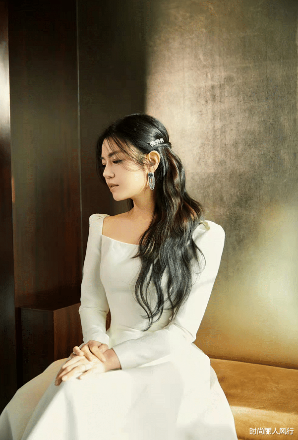 陈妍希|陈妍希高调晒全家福!夫妻俩大同框,陈妍希美回巅峰陈晓变星星眼