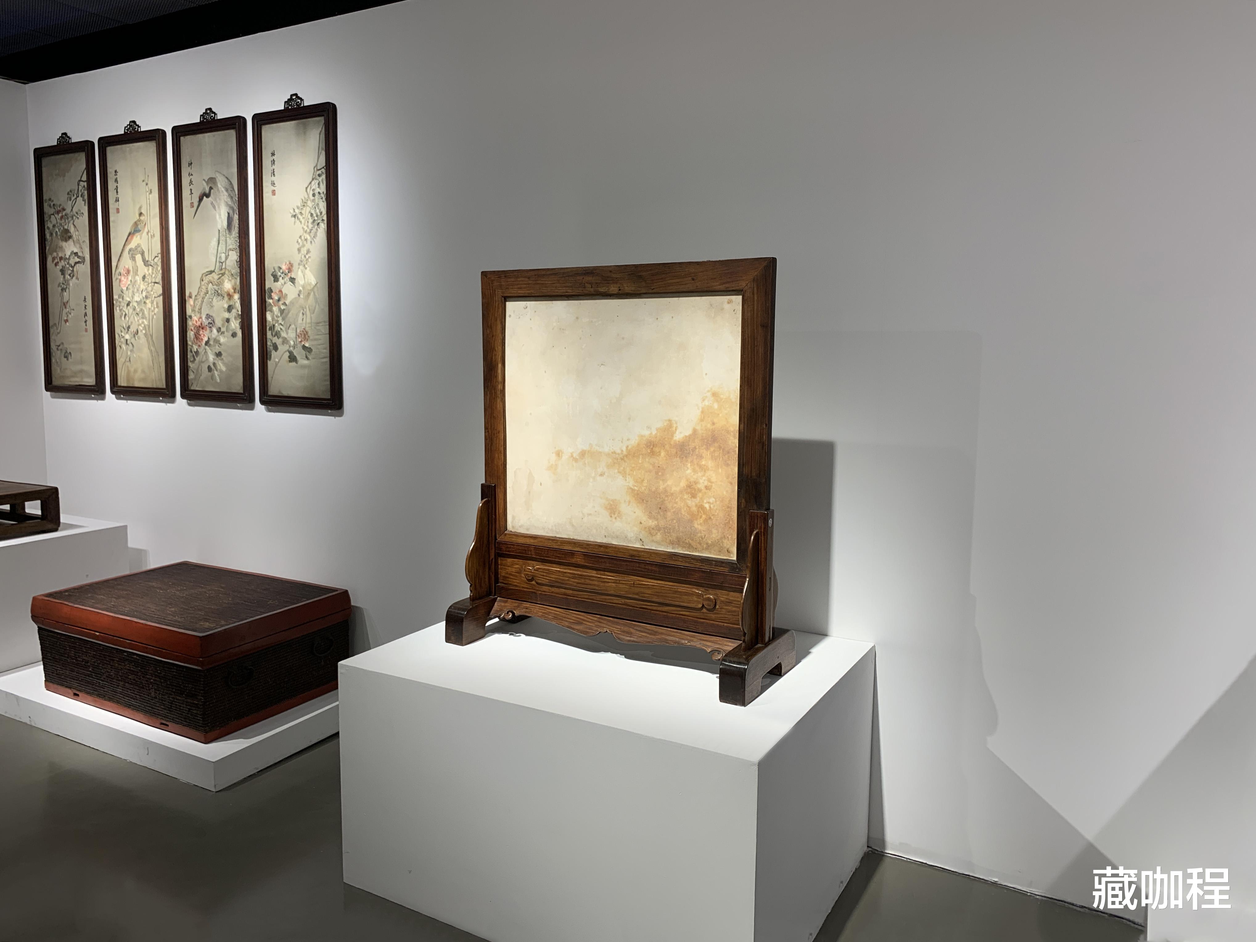 |相似藏品千万级,黄花梨大插屏92万成交