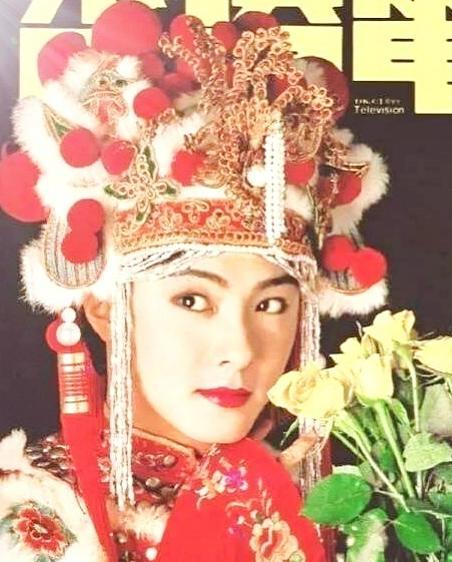 杨洋|男星“女装扮相”，杨洋温婉，王一博清美，肖战让人心动！