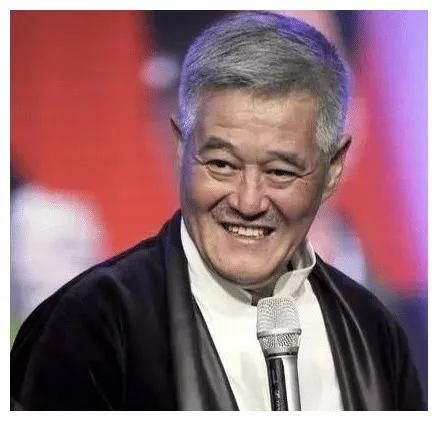 赵本山|赵本山与李咏老婆秘密被揭开？多年不上春晚的真相，终于浮出水面