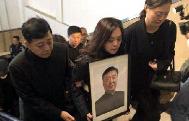 师胜杰|相声演员师胜杰，去世3年后，女儿定居美国，妻子的坚持让人泪目