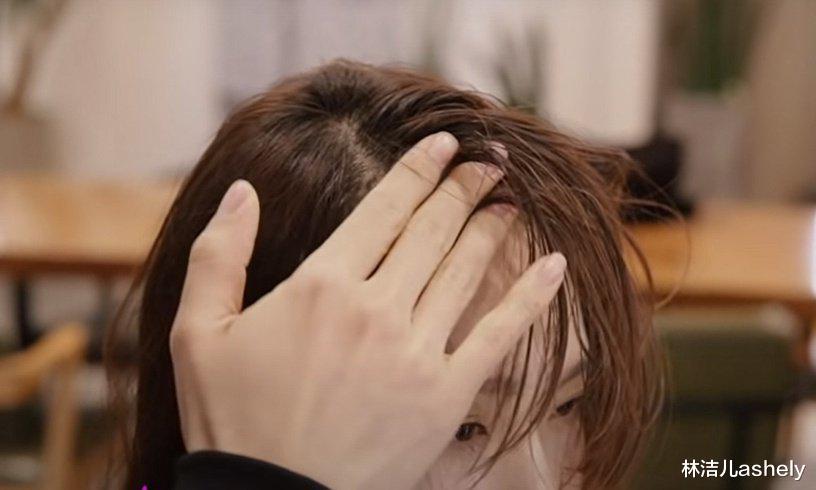 鞠婧祎|鞠婧祎又换风格，齐刘海+公主切变身“漫撕脸”，换刘海如换脸啊