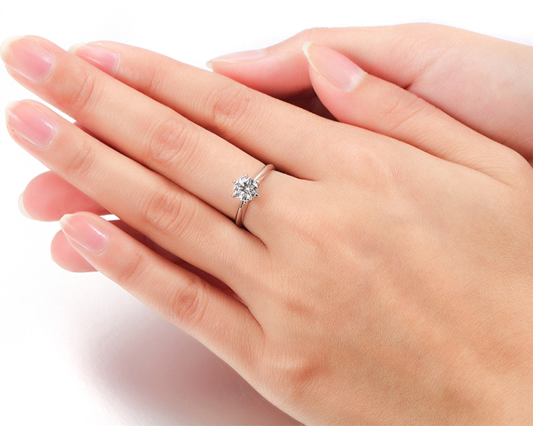 德西尔珠宝|“买结婚戒指，男人嫌贵走了，婆婆劝我买便宜的，这婚我不结了”