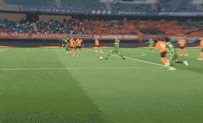 李霄鹏|4轮不胜+2点，中超最佳教练被批评水货：霍霍完泰山别霍霍我了