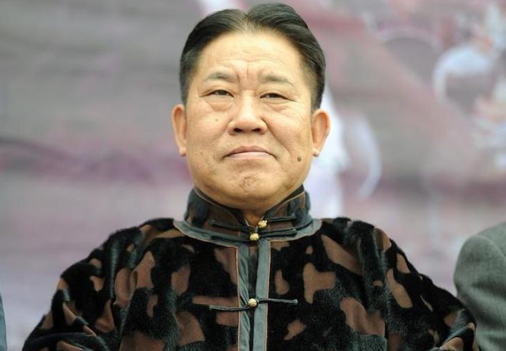 杜旭东|国家一级演员杜旭东，因嘴歪一辈子演坏人，如今女儿成了他的骄傲