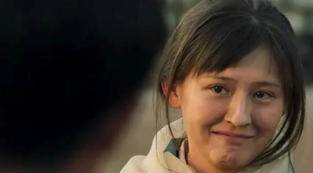 杨幂|被流量“催熟”的85花：当初有多风光，现在就有多“尴尬”