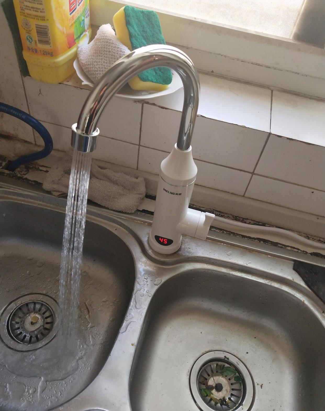 厨房阳台用水,别再依赖热水器了,要在小厨宝和即热水龙头之间选