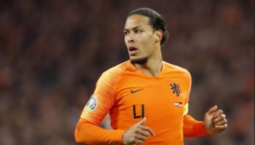 炎琴不朽|谁是世界足坛最佳中卫?名宿内斯塔点出3人,现役4大中卫惨遭无视