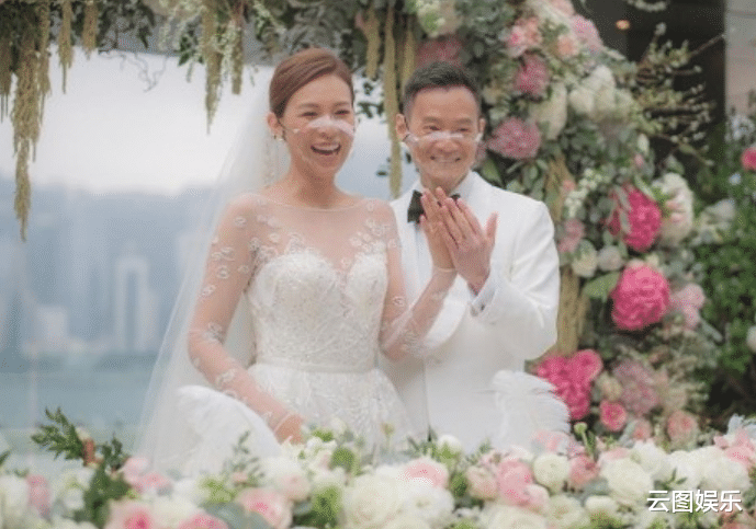恭喜！39歲TVB女星與醫生男友婚禮現場曝光，兩人全程戴著口罩-圖3