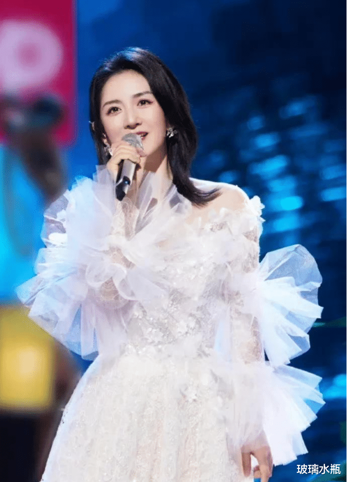 周慧敏|娱乐圈最新爆料，众多明星都在内，大瓜小瓜消息都在内，吃瓜拿走