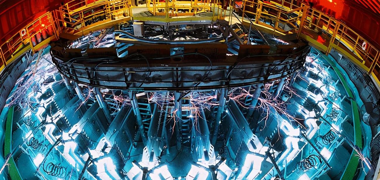 恒星 人类能造出钢铁侠胸前的小型核聚变装置吗？