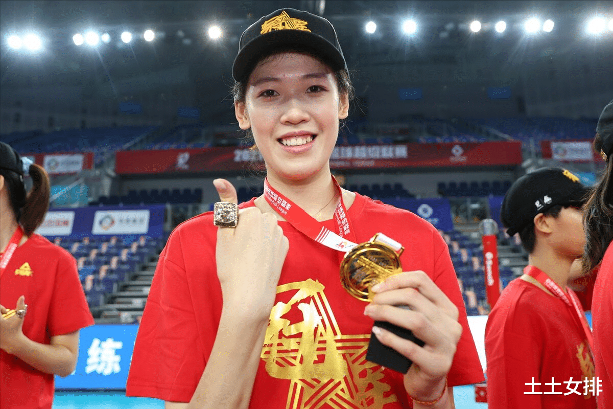 王夢潔|女排前國手入選最佳陣容！各方面不輸王夢潔，有望重新回歸國家隊