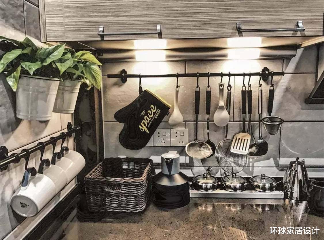 反对断舍离，70后阿姨坚持将厨房塞满，如今越用越顺手！