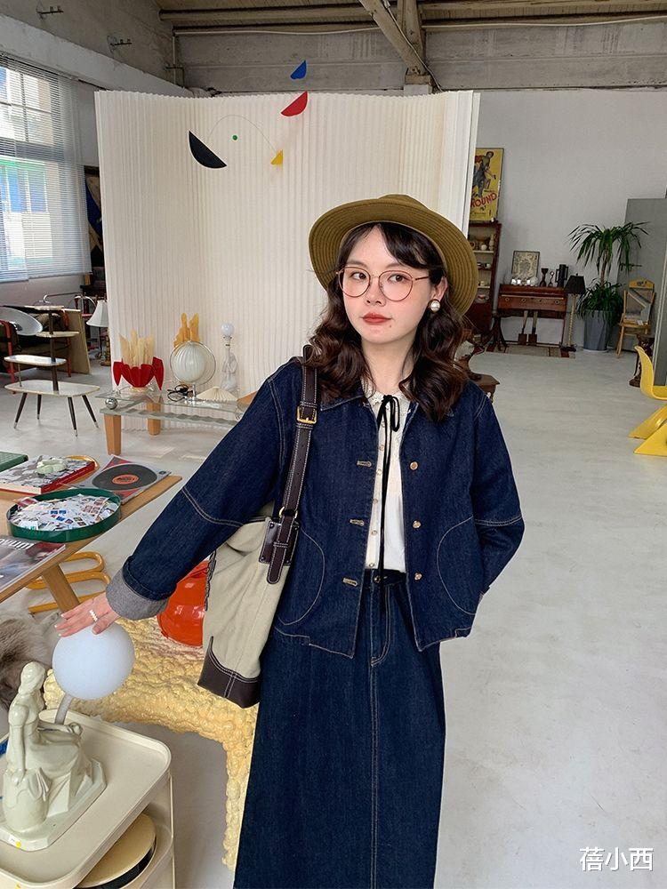 蓓小西|不同裙子不同造型，时髦的单品在精不在多，早秋这些搭配就超亮眼