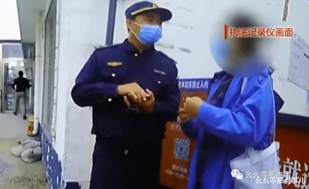 罚:跨省黑车满北京揽客,不戴口罩不扫码!抓:疫情当前岂容嘚瑟