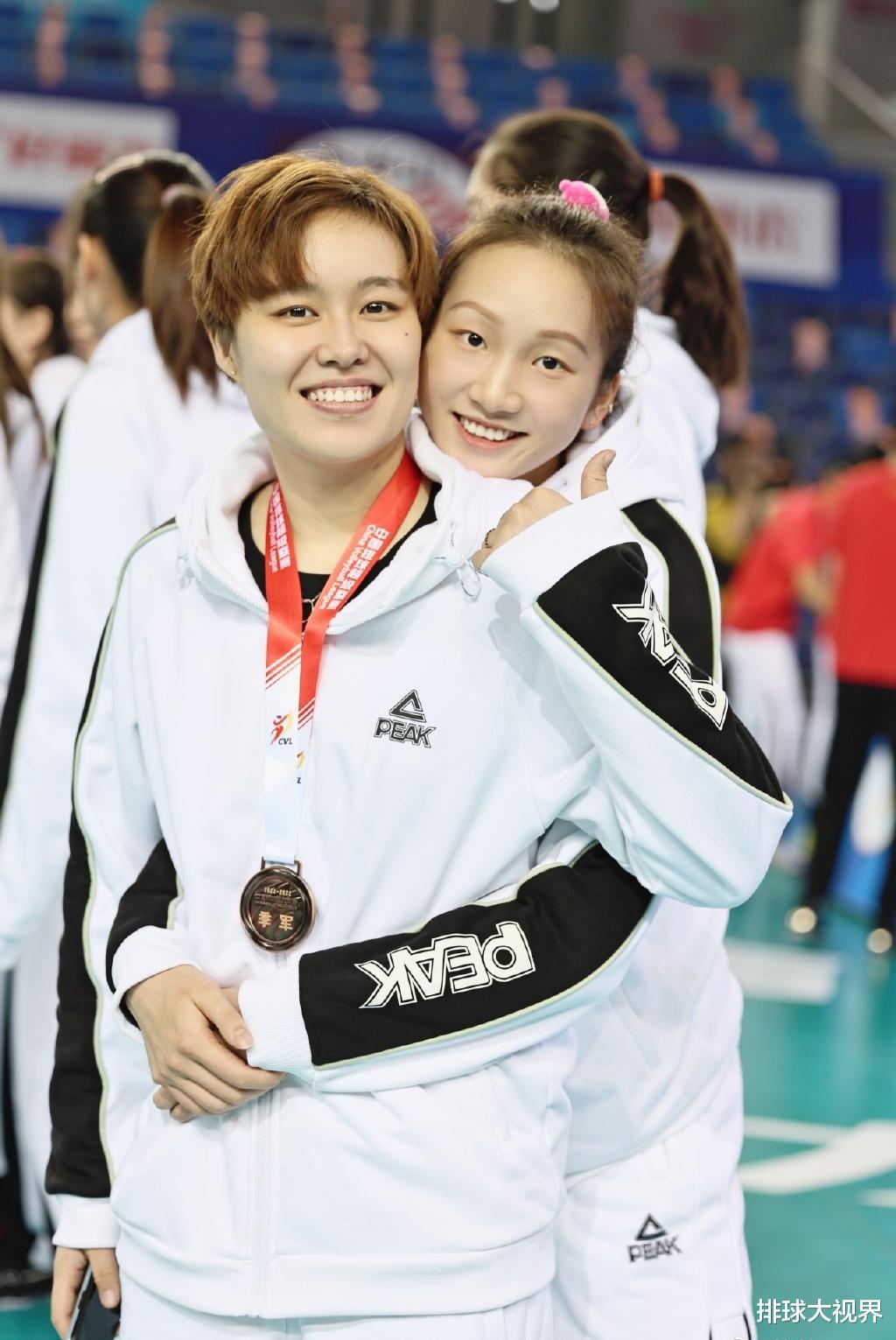 李盈莹|中国排协公布女排联赛最佳阵容！李盈莹荣膺MVP&最佳主攻两项大奖！