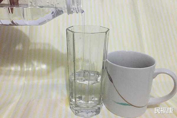 尿酸|患有高尿酸,是“吃”惹的祸?想要有效控制,记好“4少3多”