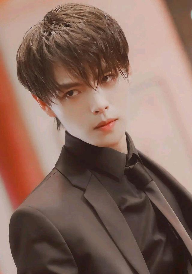 肖宇梁|肖宇梁表示要成为下一个肖战，这份自信可不是谁都有的