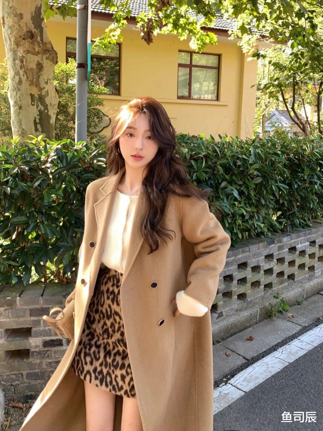 鱼司辰 秋冬大衣怎么选？看完这6款，让小个子女生穿出气质女神范