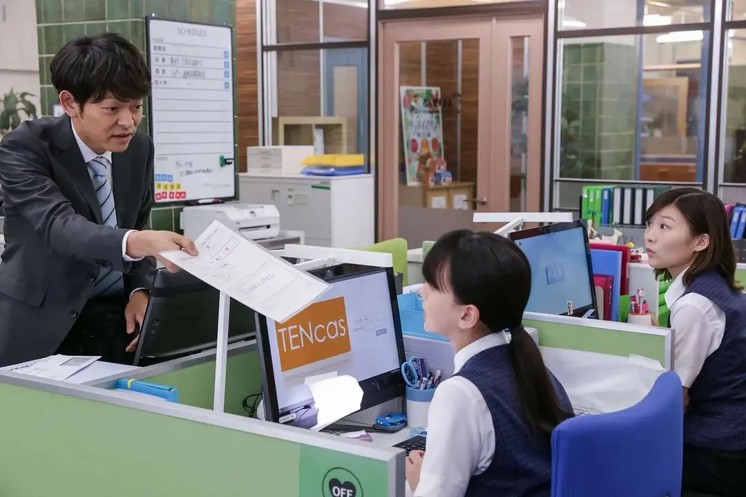 职场霸凌|职场爽剧,为什么都喜欢鼓励年轻人“正面刚”?