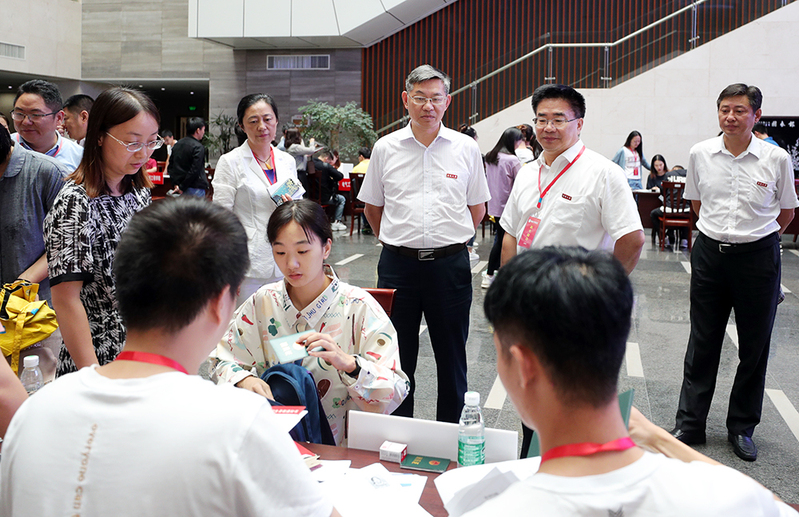 华东理工大学|神似“双胞胎”的2所大学，校名一字不差，录取分数却相差很多