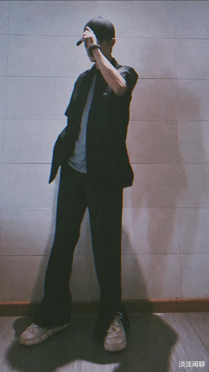 肖战|肖战一出即成最抢眼的那个！是优秀演变成玄学？还是传奇本身？