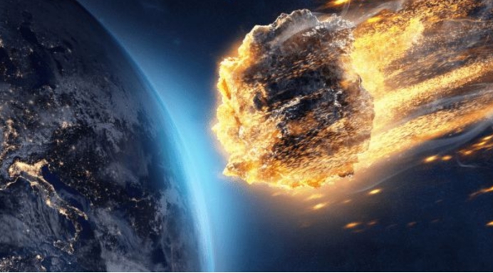 陨石 2013年是谁出手保护人类？俄罗斯上空陨石自动解体，现场出现UFO