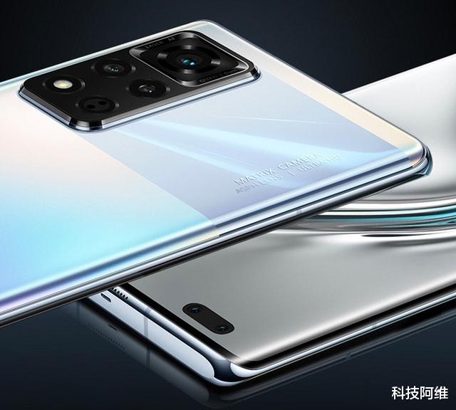 华为荣耀|从3599元跌至2799元,5000万三摄+曲面屏,66W快充旗舰沦为中档机