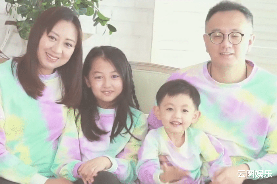 汪琳|44岁汪琳罕露面，嫁富商13年仍貌美，为要二胎吃尽苦头拒绝再生