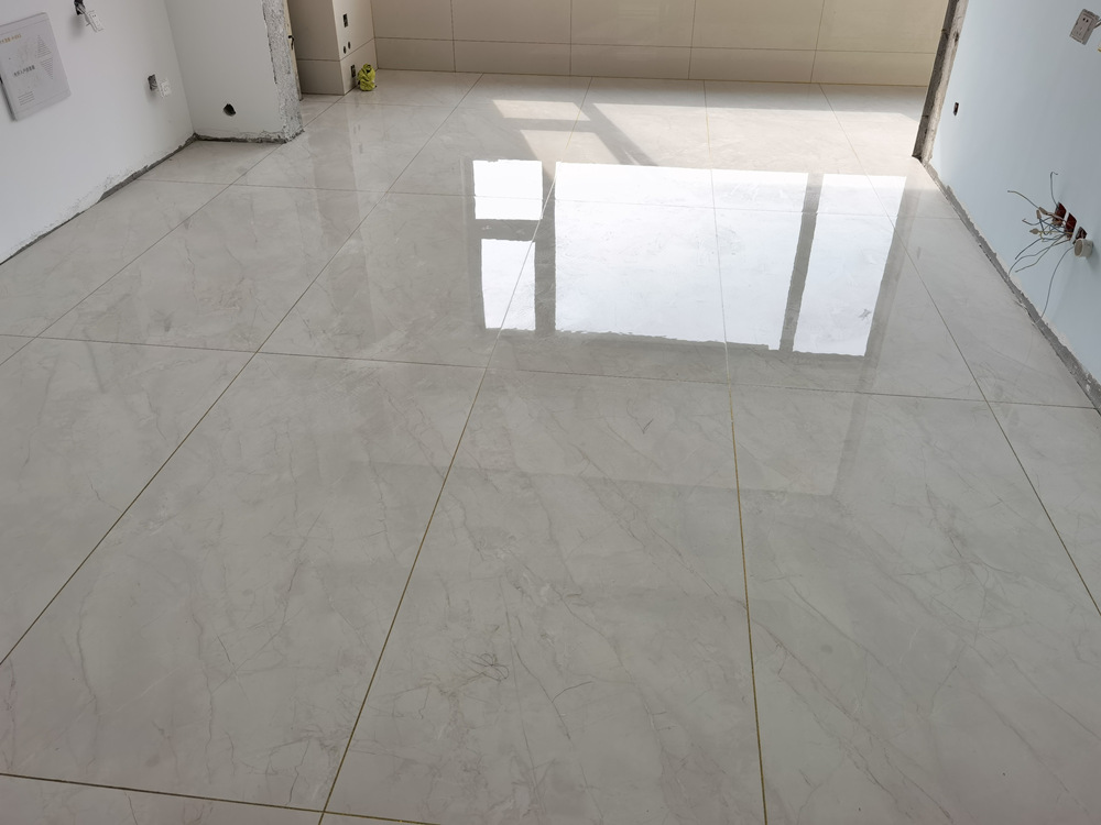 所有瓷砖厂都做大尺寸瓷砖，是市场需要？还是为了挣钱？