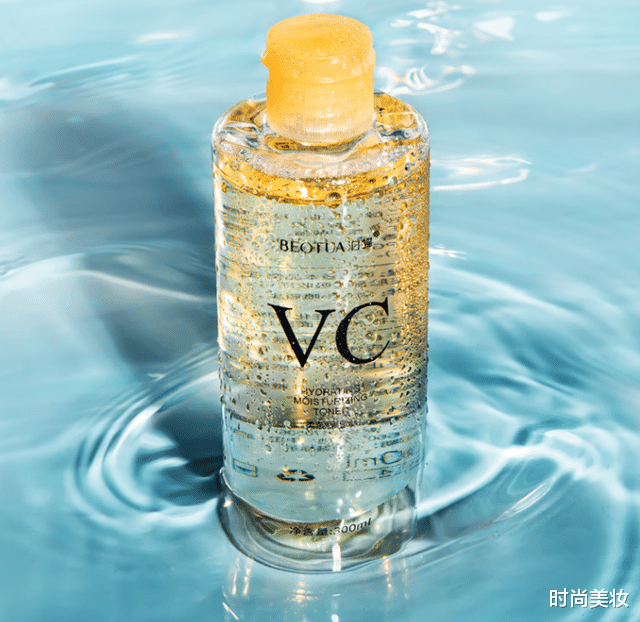 爽肤水|爽肤水是该“拍”还是“涂”?不注意这点,效果差的并非一星半点