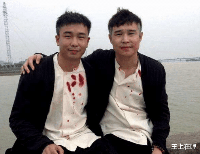 陈小春|明星替身傻傻分不清楚：陈小春就够像了，他直接娶了本尊前女友