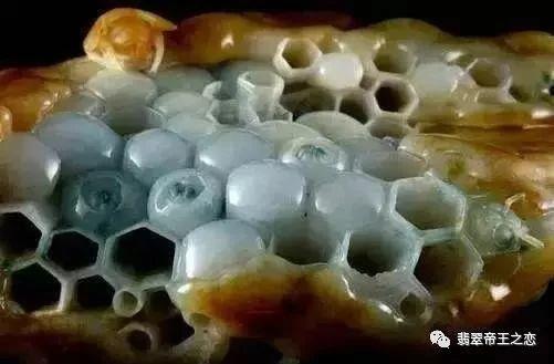 翡翠|史上最牛的翡翠加工！真正的鬼斧神工！让沉睡的“石头”复活！