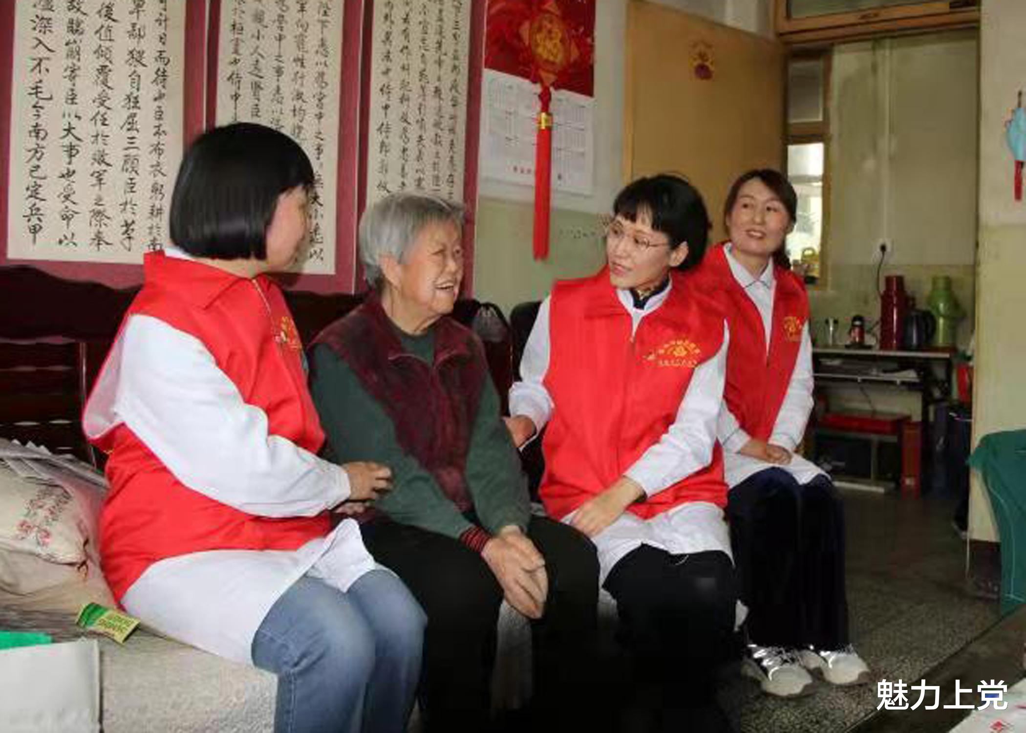 魅力上党 长治市人民医院眼科中心巾帼志愿者走进社区开展爱心义诊活动