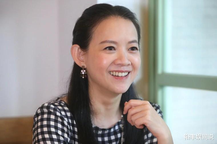 曾宝仪|曾宝仪一年半没见曾志伟！低调承认爷爷身份，质疑吕乐没刘德华帅