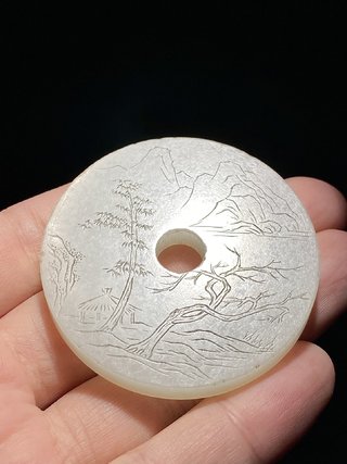 和田玉籽料|清 和田玉籽料 白玉 溪山高隐图 玉璧