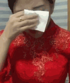 萌控孩|“哥们，你是不是忽略了车窗是透明的？别以为没人看得见！”哈哈