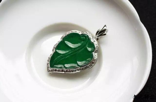 客服|你是不是认为满绿翡翠都是极品？