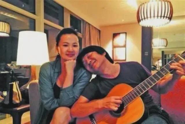 咏梅|咏梅：和陈道明交往7年，与栾树结婚29年，一直没生孩子