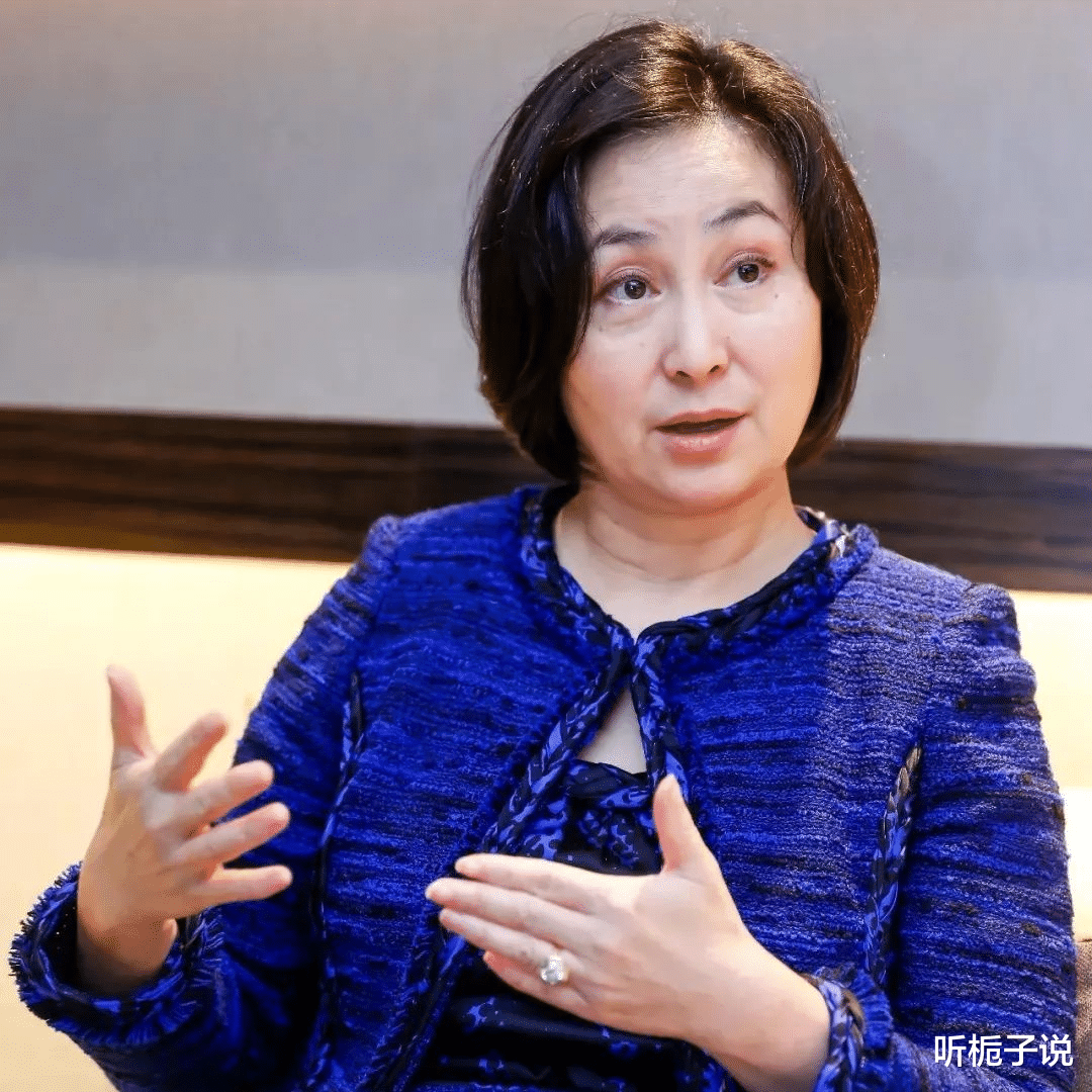 何超琼|断交崩牙驹、与洗米华抗衡、完胜梁安琪，何超琼的手段你想象不到